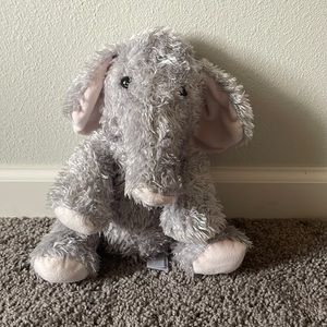 Grey elephant